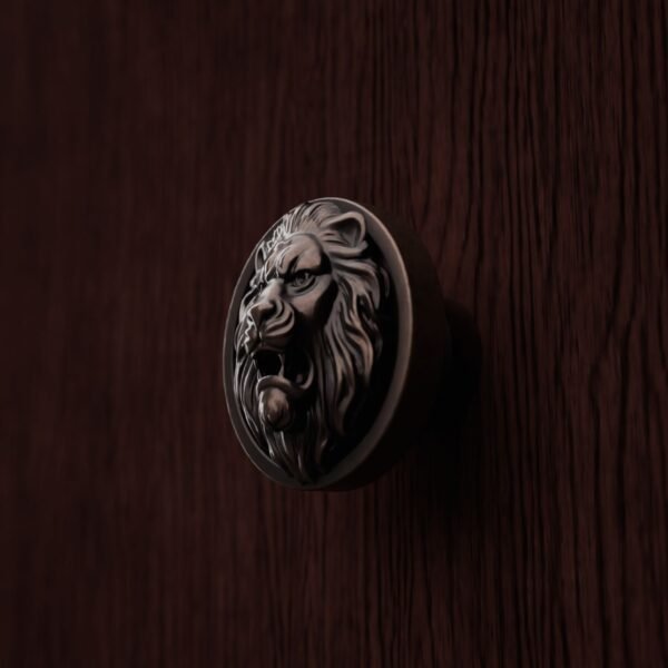 Classica Round, Roaring Lion, M, Antique Copper