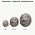 Poignée Rond Classica Lion Rugissant Aluminium Satiné — comparaison des tailles — Holdon Paris