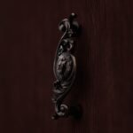Classica Arabesque, Sleeping Lion, M, Antique Copper