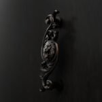 Classica Arabesque, Roaring Lion, M, Antique Bronze