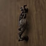 Classica Arabesque, Scrollwork, M, Matte Bronze
