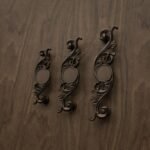 Comparaison des tailles — poignée de meuble Arabesque Classica Essentiel Bronze Mat — Holdon Paris