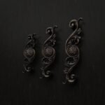 Classica Arabesque, Scrollwork, M, Antique Bronze, size comparison