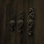 Classica Arabesque, Scrollwork, M, Antique Brass, size comparison
