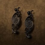 Classica Arabesque, Rosette, M, Antique Bronze, finish comparison