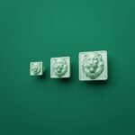 Comparaison des tailles — poignée de meuble Carré Palazzo Lion Endormi Emeraude Claire — Holdon Paris