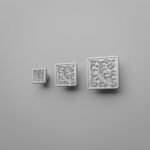 Comparaison des tailles — poignée de meuble Carré Palazzo Rinceaux Gris argenté — Holdon Paris