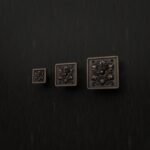 Comparaison des tailles — poignée de meuble Carré Palazzo Rosace Bronze Ancien — Holdon Paris