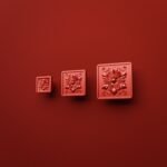 Comparaison des tailles — poignée de meuble Carré Palazzo Rosace Candy Red — Holdon Paris