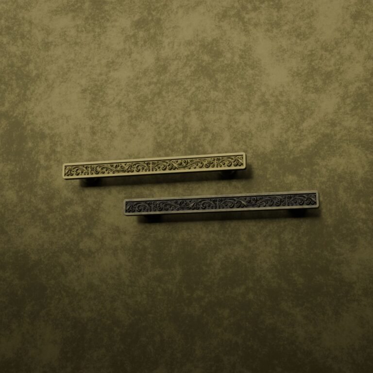Comparaison des finitions — poignée de meuble Demibarre Palazzo Rinceaux Laiton L — Holdon Paris