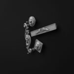 Comparaison des silhouettes — poignée de meuble Lion Rugissant Aluminium Satiné L — Holdon Paris