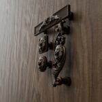 Comparaison des silhouettes — poignée de meuble Lion Rugissant Bronze Mat M — Holdon Paris