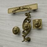Classica Arabesque, Roaring Lion, M, Satin Brass, silhouette comparison