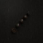 Comparaison des motifs — poignée de meuble Rond Classica Bronze Ancien S — Holdon Paris