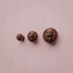 Comparaison des tailles — poignée de meuble Rond Classica Lion Rugissant Cuivre Satiné — Holdon Paris