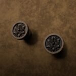 Classica Round, Rosette, S, Antique Bronze, finish comparison