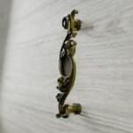 Classica Arabesque, M, Satin Brass, vidéo