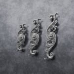 Classica Arabesque, Roaring Lion, M, Satin Aluminum, size comparison
