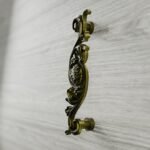 Classica Arabesque, Scrollwork, M, Satin Brass, vidéo