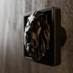Vidéo — Carré Palazzo — Lion Rugissant — M — Bronze Mat