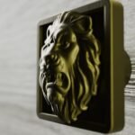 Vidéo — Carré Palazzo — Lion Rugissant — S — Laiton Satiné