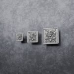 Comparaison des tailles — poignée de meuble Carré Palazzo Rosace Aluminium Satiné — Holdon Paris
