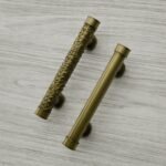 Florentine Column, S, Satin Brass, pattern comparison