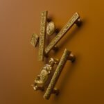 Comparaison des silhouettes — poignée de meuble Rinceaux Golden Sun M — Holdon Paris