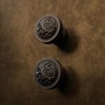 Comparaison des finitions — poignée de meuble Rond Classica Rinceaux Bronze S — Holdon Paris