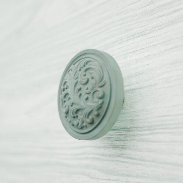 Classica Round, Scrollwork, L, Submerged Bronze