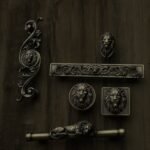 Comparaison des silhouettes — poignée de meuble Lion Endormi Laiton Ancien L — Holdon Paris