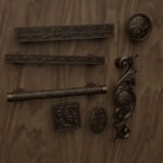Comparaison des silhouettes — poignée de meuble Rinceaux Bronze Mat L — Holdon Paris