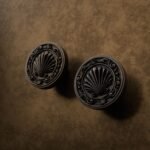 Comparaison des finitions — poignée de meuble Rond Classica Coquillage Bronze M — Holdon Paris