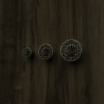 Classica Rund, Muschel, S, Messing Antik, Größenvergleich