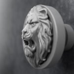 Vidéo — Rond Classica — Lion Rugissant — S — Aluminium Satiné