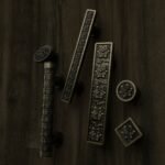 Classica Round, Rosette, S, Antique Brass, silhouette comparison