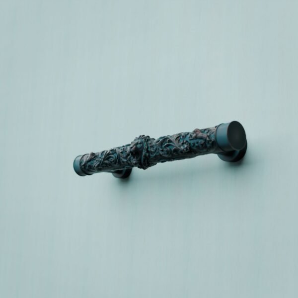 Florentine Column, Roaring Lion, M, Azurite Copper
