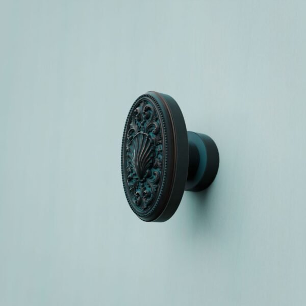 Florentine Medallion, Shell, M, Azurite Copper