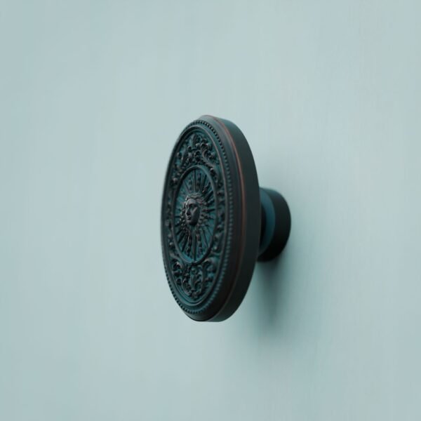Florentine Medallion, Royal Sun, L, Azurite Copper