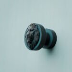 Classica Round, Sleeping Lion, S, Azurite Copper
