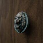 Rond Classica Lion Rugissant Bronze Vert-de-gris - Holdon Paris