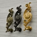 Classica Arabesque, Scrollwork, M, Satin Brass, color comparison