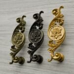 Classica Arabesque, Rosette, M, Satin Brass, color comparison