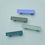 Comparaison couleur Bleu : poignée de meuble Barre Palazzo Essentiel S en résine biosourcée, bronze et cuivre (Holdon Paris)