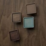 Comparaison couleur Marron : poignée de meuble Carré Palazzo Essentiel M en bronze et cuivre (Holdon Paris)