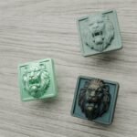 Comparaison couleur Vert : poignée de meuble Carré Palazzo Lion Rugissant M en bronze et résine biosourcée (Holdon Paris)