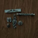 Classica Arabesque, Roaring Lion, M, Verdigris Bronze, silhouette comparison