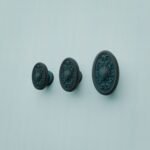 Florentine Medallion, Shell, S, Azurite Copper, size comparison