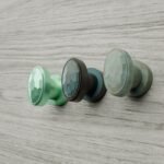 Medaglione Fiorentino, XS, Smeraldo Chiaro, confronto dei colori