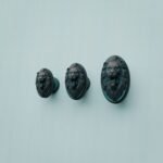 Florentine Medallion, Roaring Lion, S, Azurite Copper, size comparison
